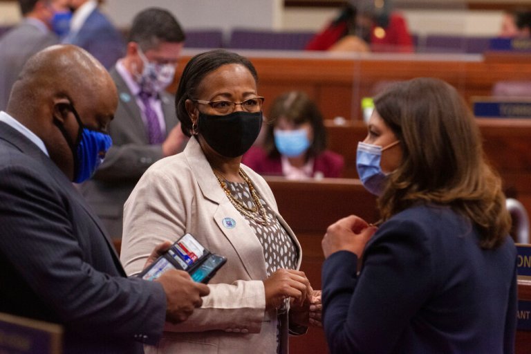 Nevada Democrats oust socialist incumbent in Democratic Party chair election