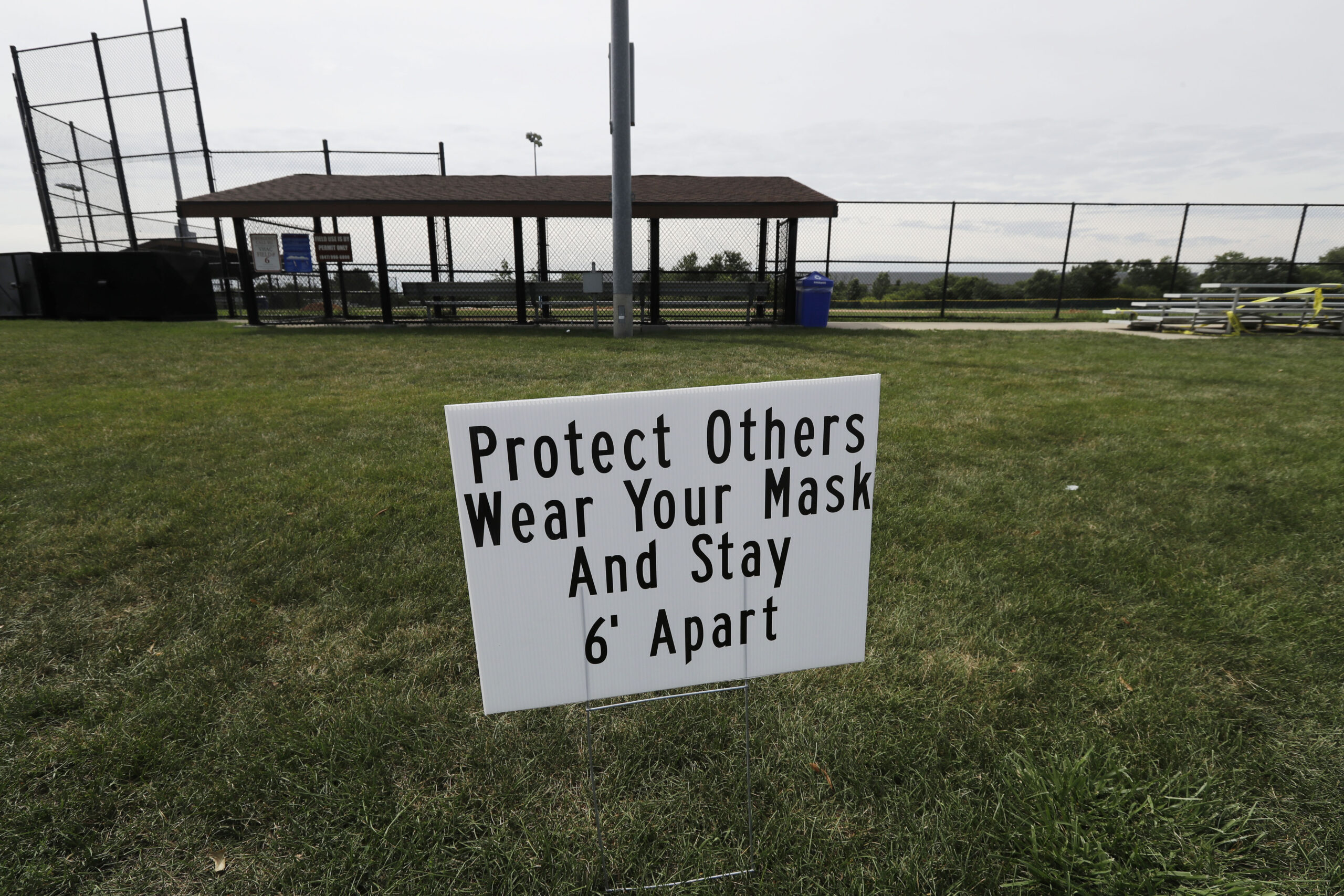 Eleven Illinois counties hit warning level as coronavirus cases increase