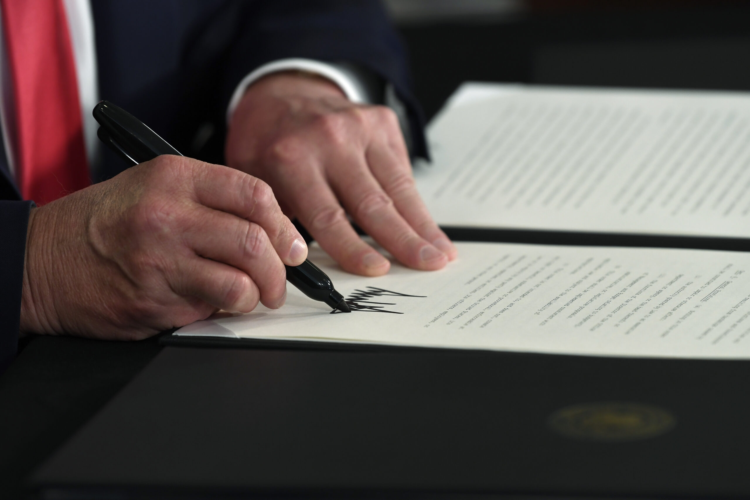 Tennessee working with federal officials to coordinate $400 weekly unemployment benefit
