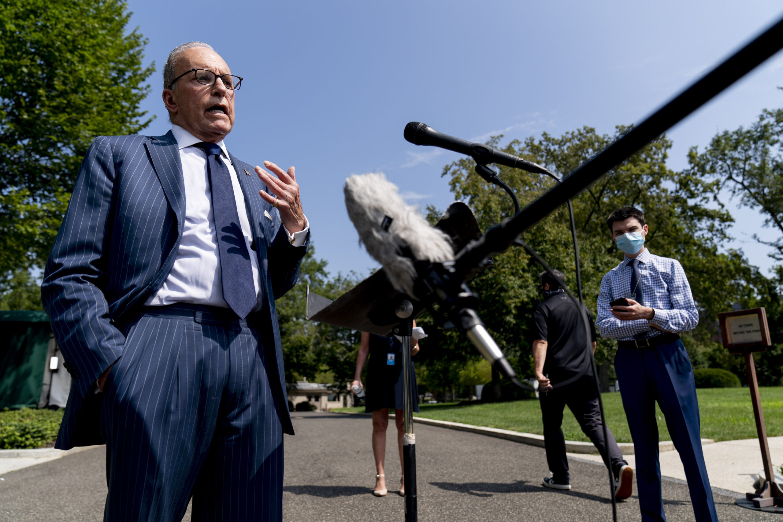 Buzz: Kudlow loves the ‘telesomething’ economy, Federal booze bill, Pennsylvania candidate taps Portland, McAuliffe wants in
