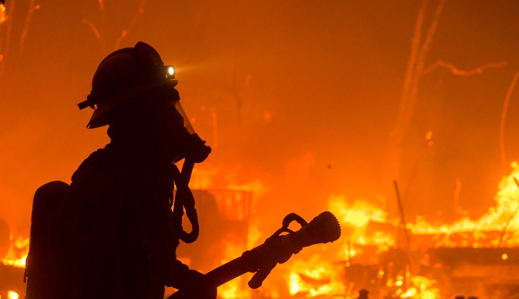 SEE IT: Enormous New Jersey forest fire spread across 2,500 acres only 10% contained