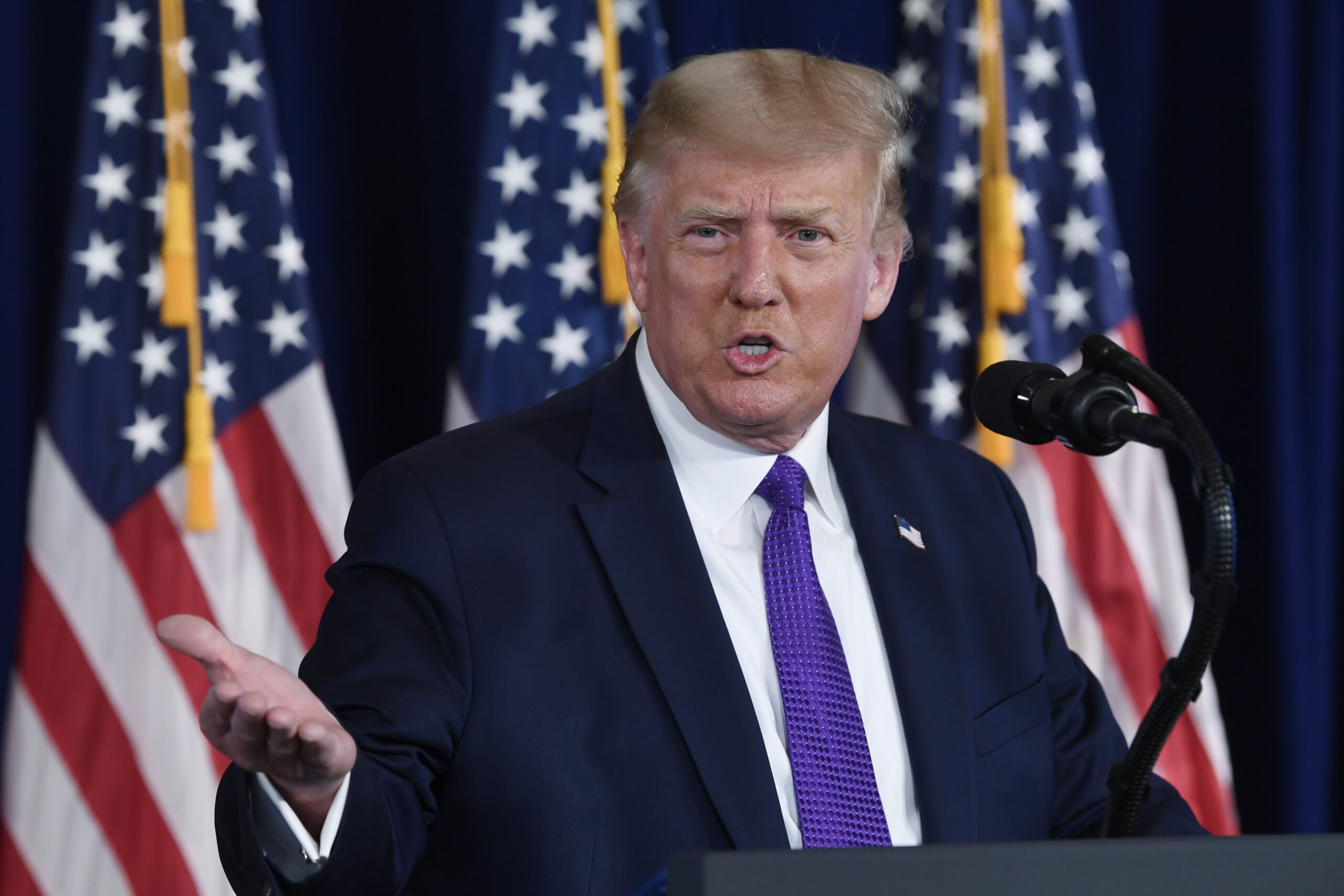 Trump administration authorizes use of ‘very effective’ convalescent plasma treatment for COVID-19