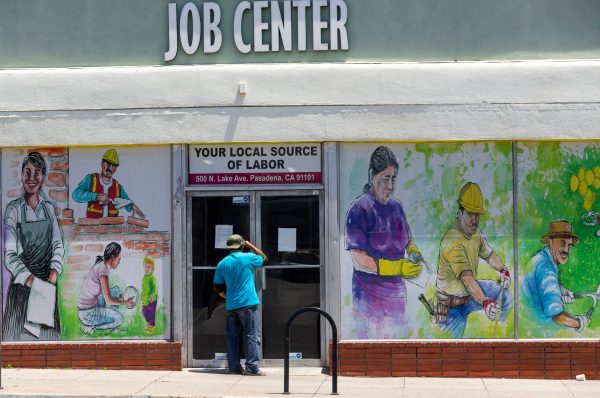 Tennessee to apply for federal grant to provide additional $300 weekly unemployment benefit
