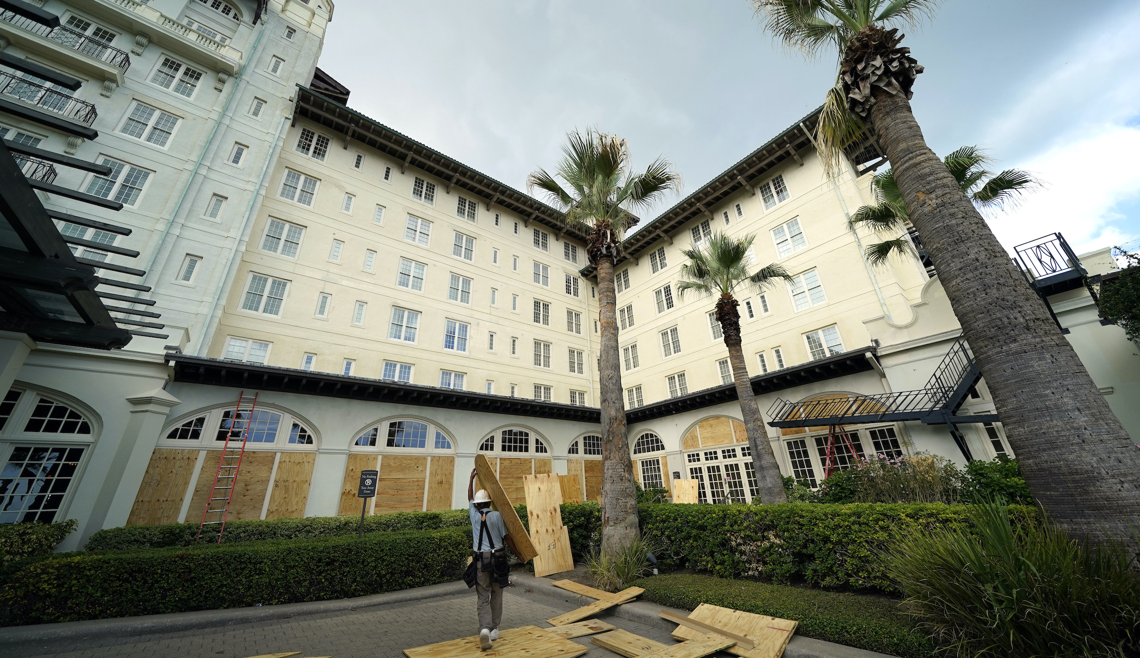 Texas hotel job losses projected at 296,387