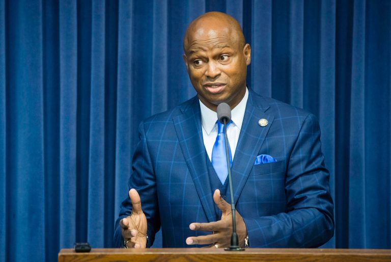 Republicans oppose ‘weak’ ethics bill they say Illinois governor made worse