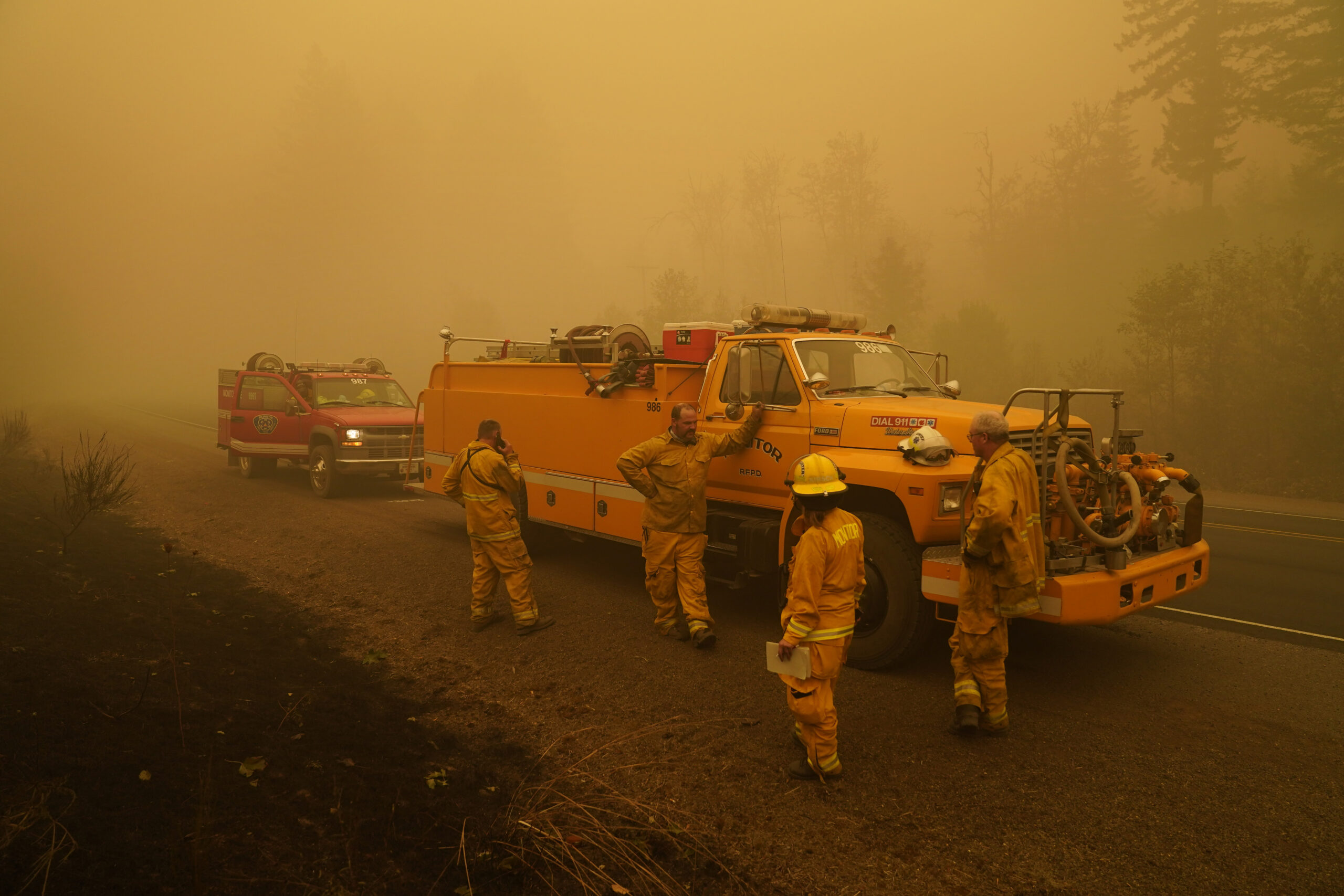 Oregon fire response sees leadership shakeup while wildfire threat intensifies across region