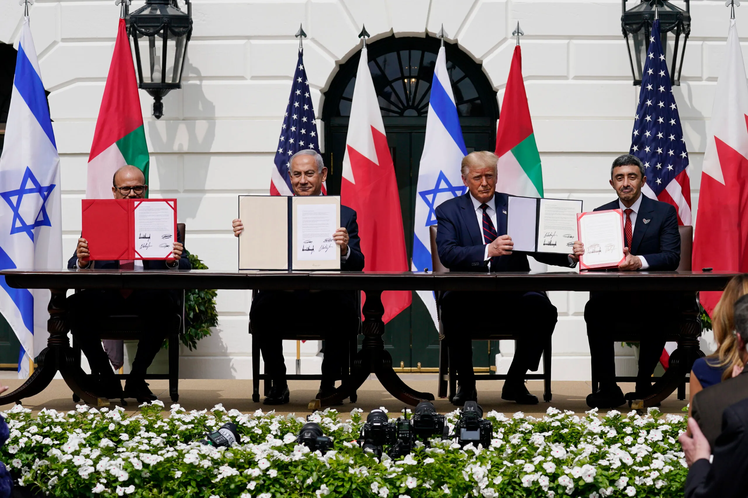 Surprise: Majority of Arabs back Trump Middle East peace plan, 79% of Saudis