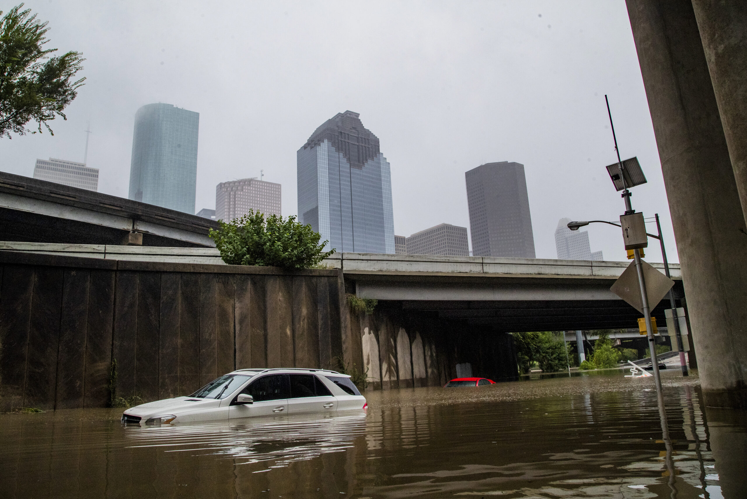 Up to 20 inches of rain expected in Houston area from Beta