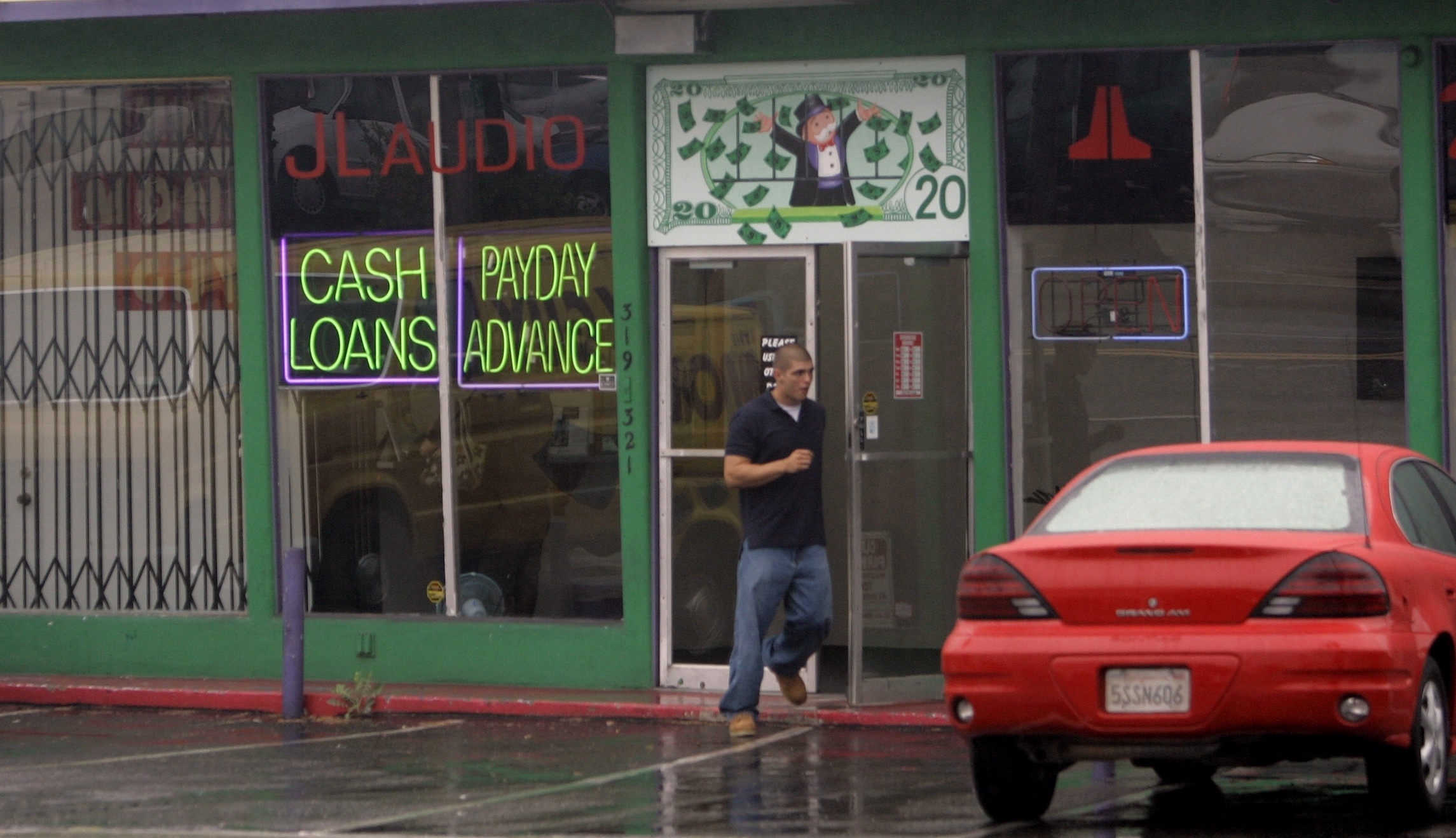 Predatory lenders attract new customers during pandemic in Illinois