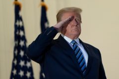 Trump salutes Marine One — just like a fascist, media say