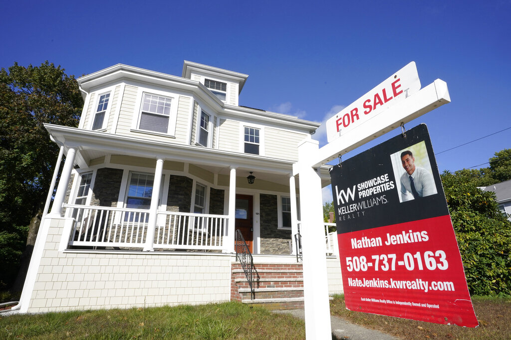 Housing starts plunge 9.6%, raising recession fears