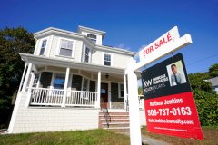 Housing starts plunge 9.6%, raising recession fears