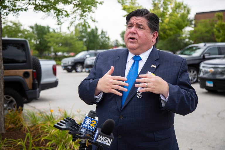 Illinois governor says federal government should help bars and restaurants