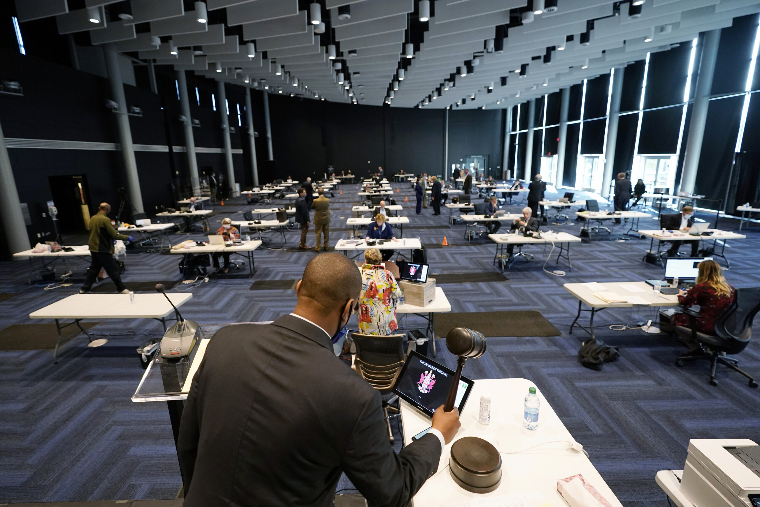 Two months after special session started, Virginia lawmakers pass budget