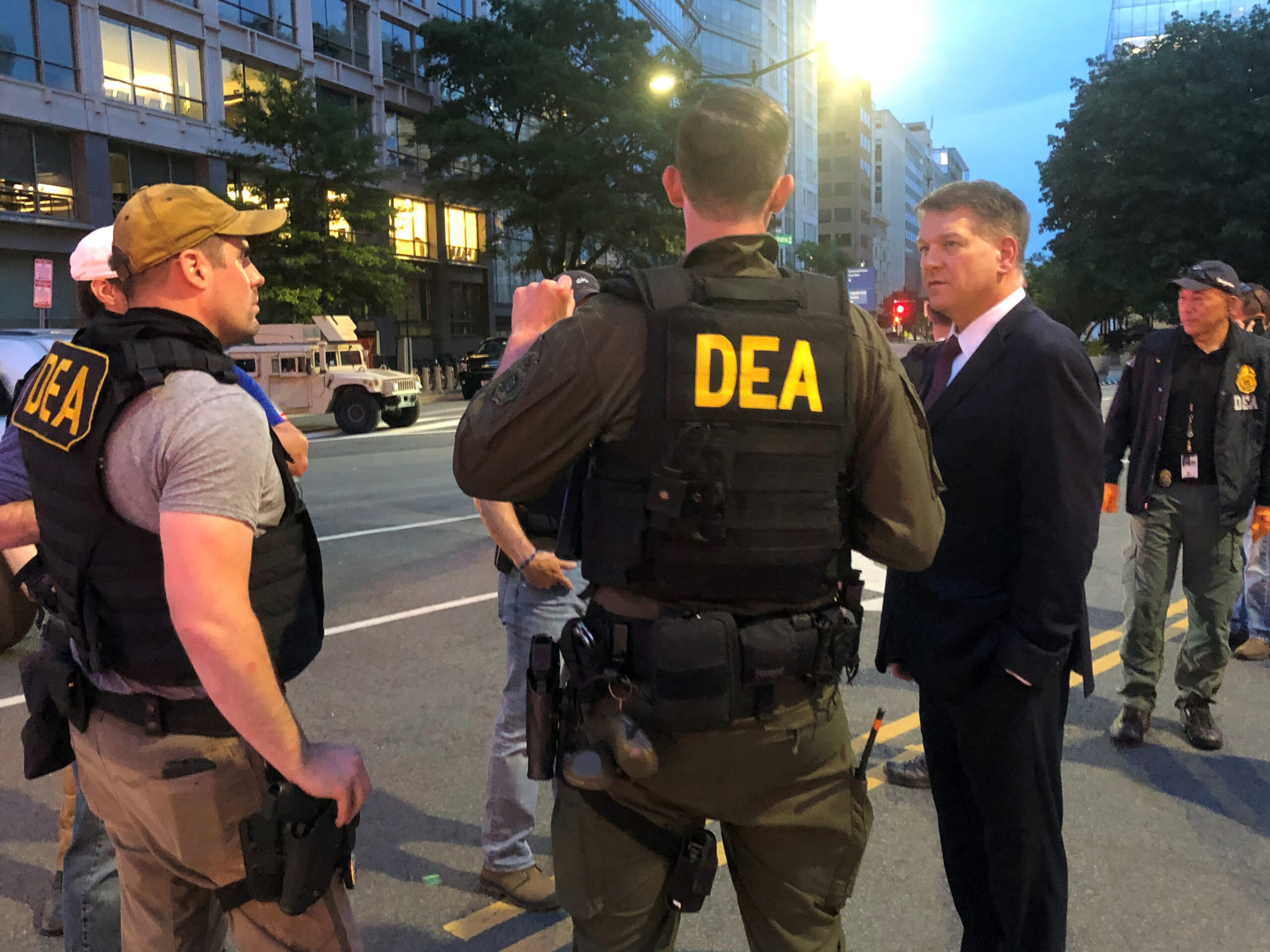 DOJ to require body cameras for federal police
