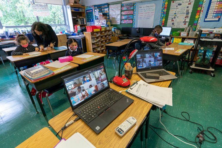 Chicago Teachers Union removes tweet claiming push to reopen schools ‘rooted in sexism, racism and misogyny’