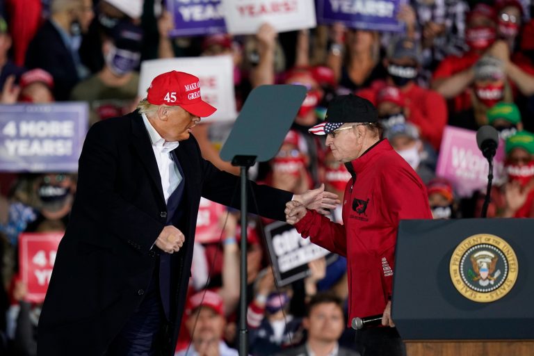 Trump awards Medal of Freedom to Iowa wrestling legend Dan Gable