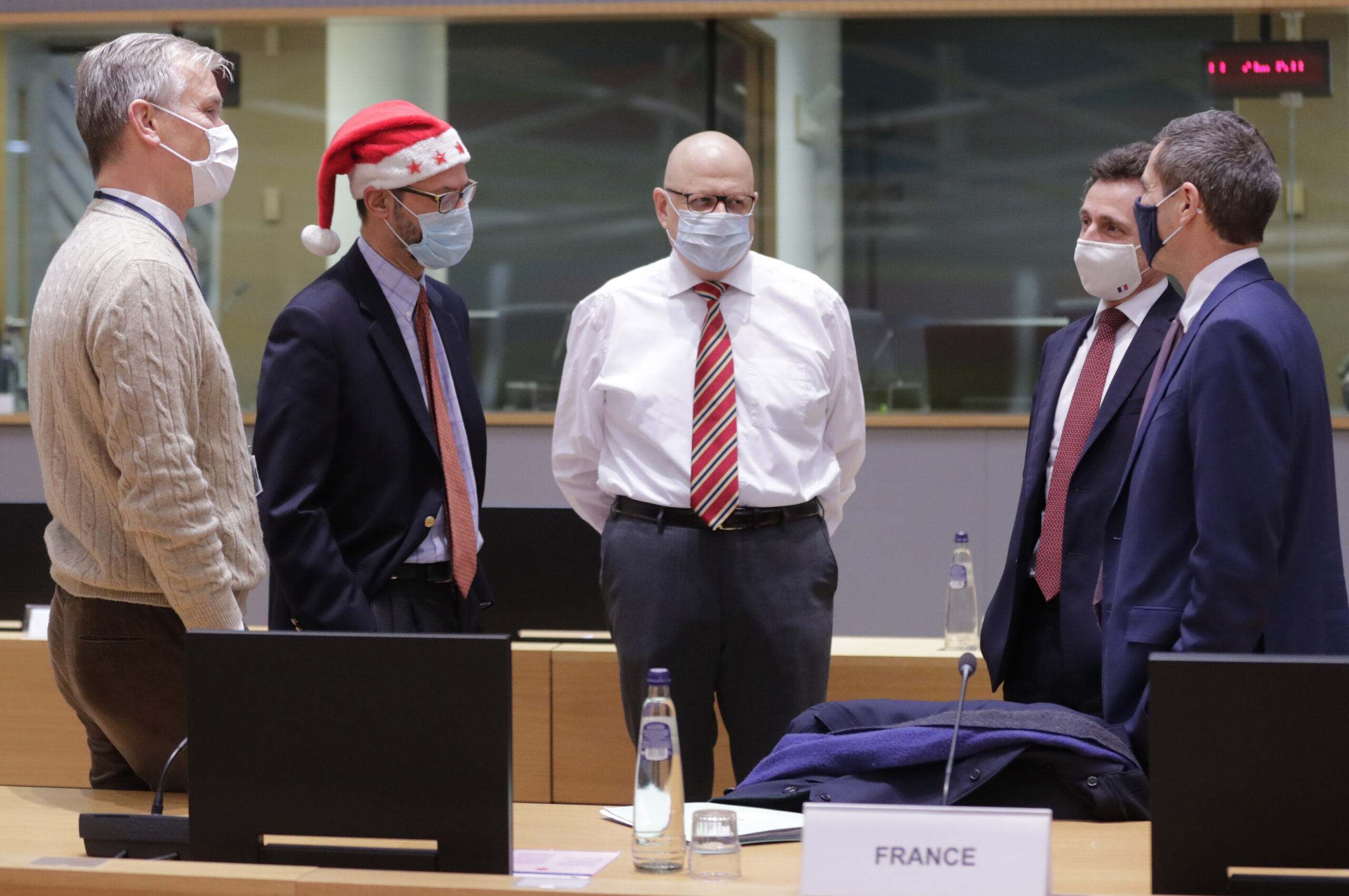 EU ambassadors unanimously approve UK’s Brexit deal