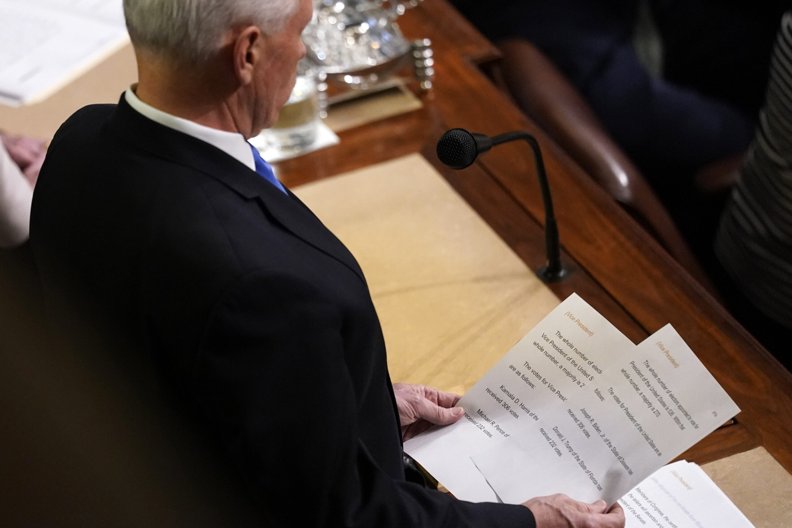 Democratic infighting is roses next to Republicans’ lot