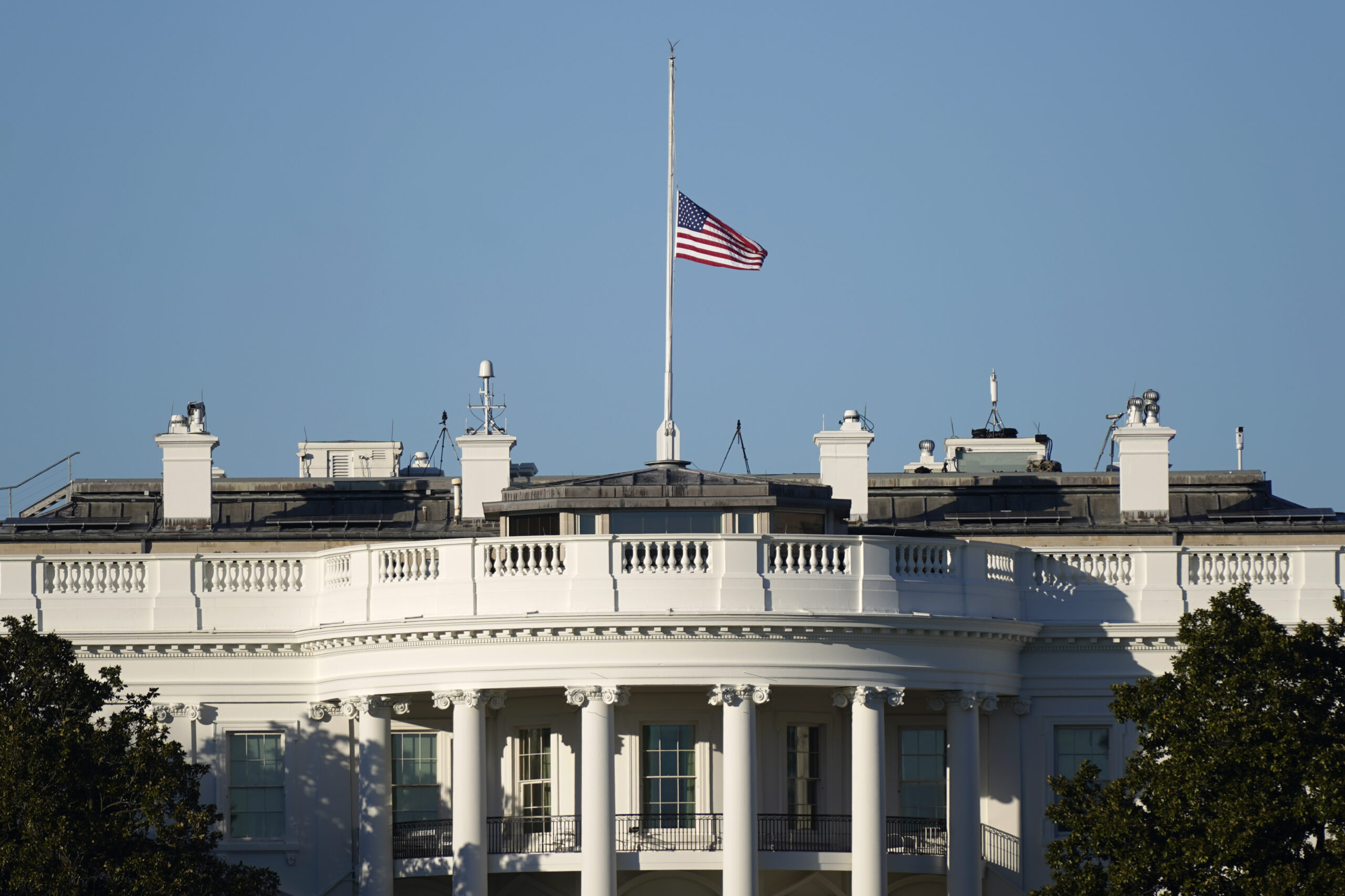 Trump orders flags to half-staff in wake of Capitol Hill riot