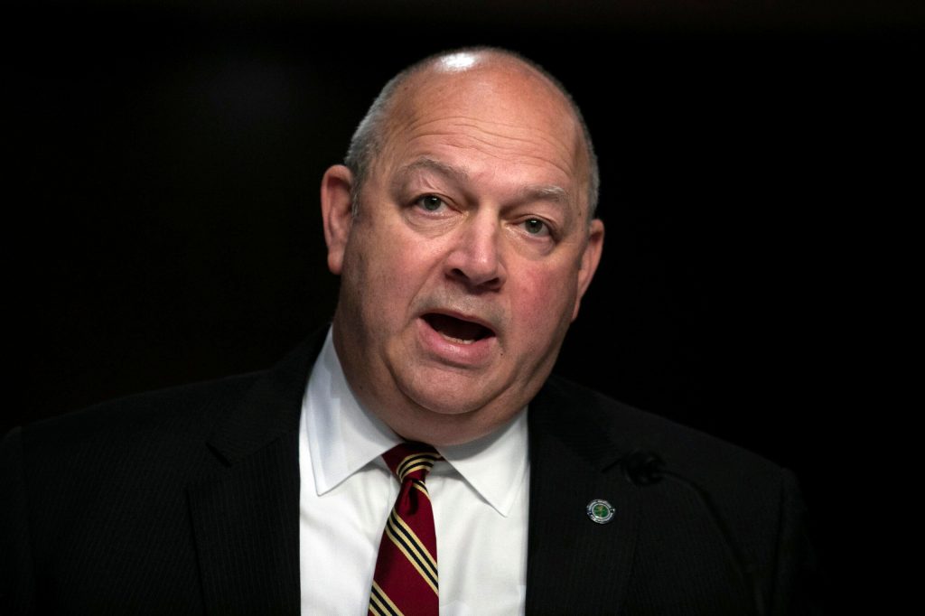 FAA chief orders ‘zero tolerance approach’ for rowdy airline passengers after recent incidents