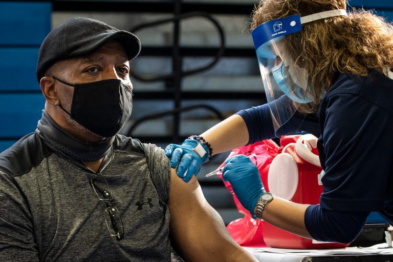 Less than 1 percent of Illinois’ population vaccinated for COVID-19