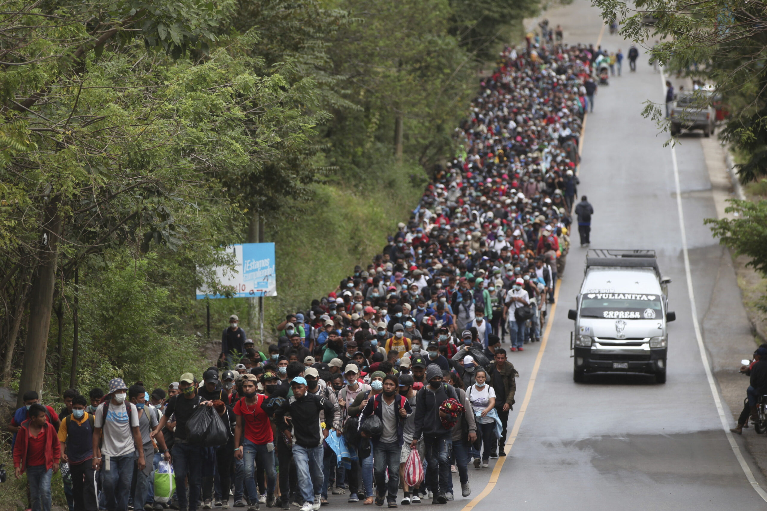 Biden pushing amnesty to expand Democratic base: Mo Brooks