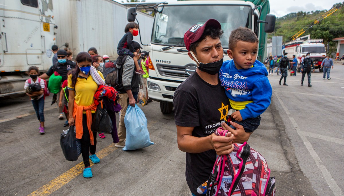 Perfect storm forcing Border Patrol to release apprehended migrant ...