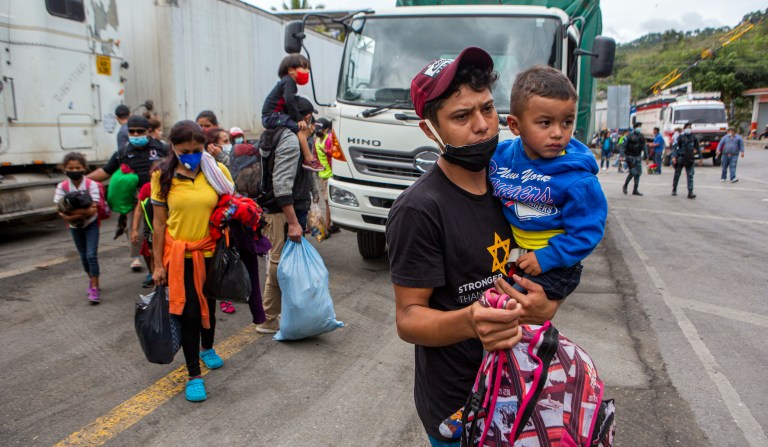 Perfect storm forcing Border Patrol to release apprehended migrant families directly into US