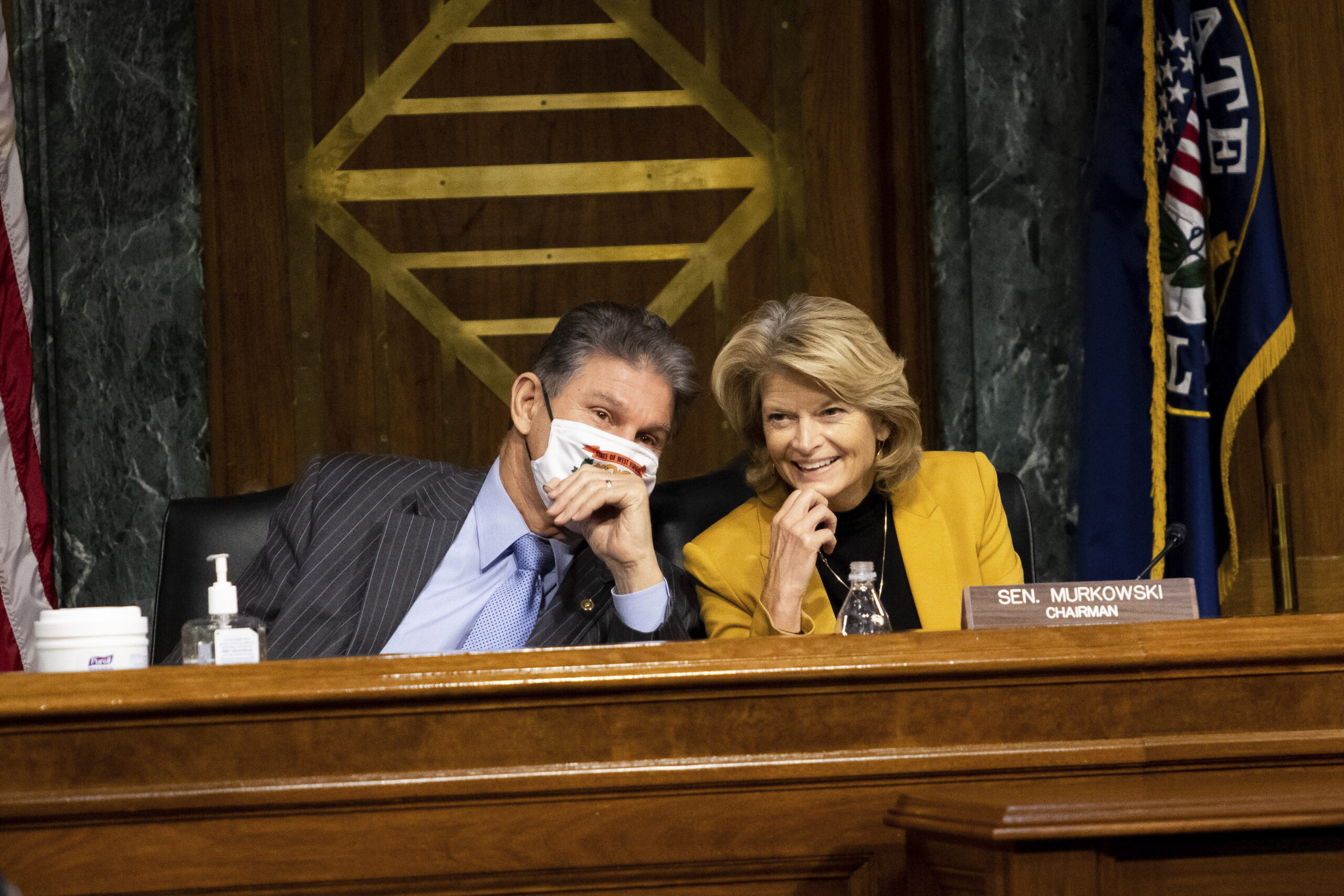 Manchin: I would endorse Murkowski ‘in a heartbeat’