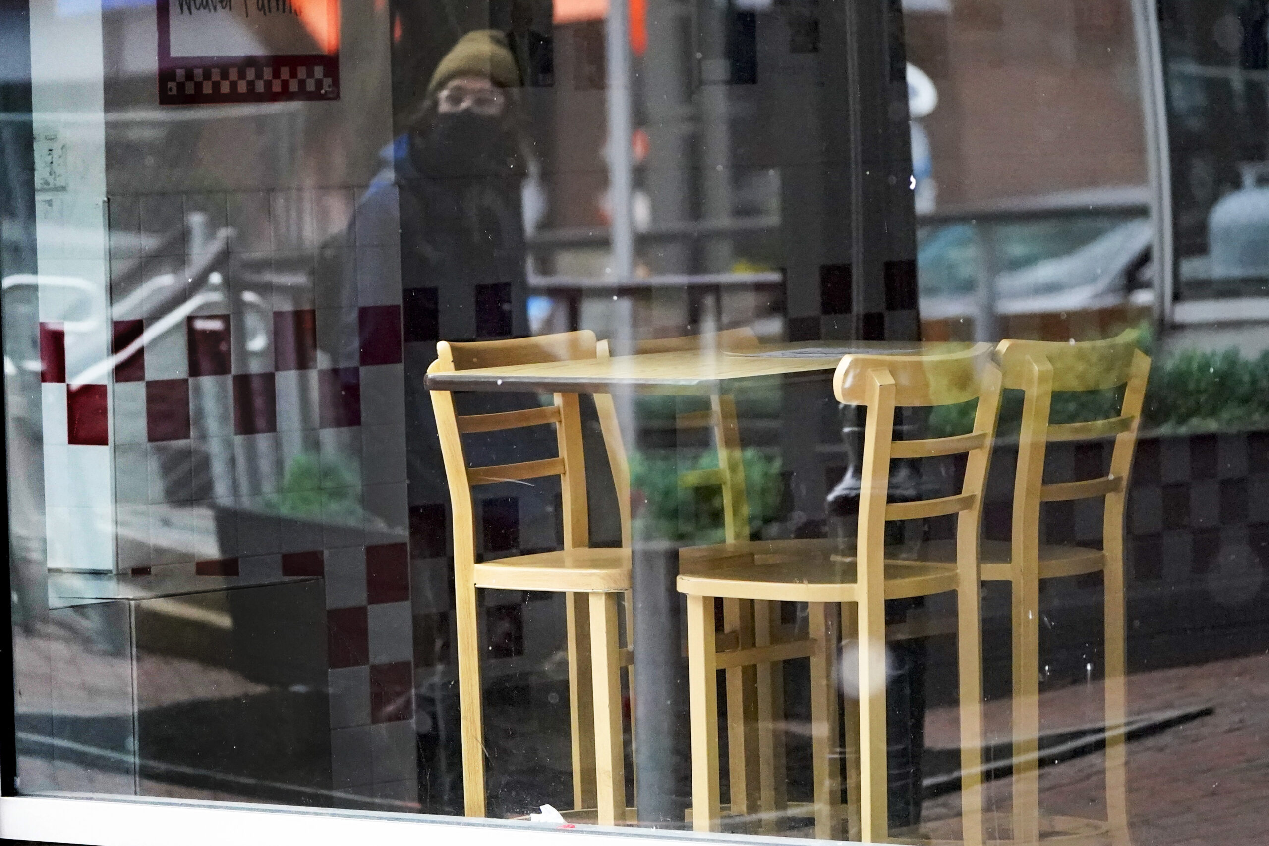 Pandemic put more strain on restaurants than owners anticipated, survey finds