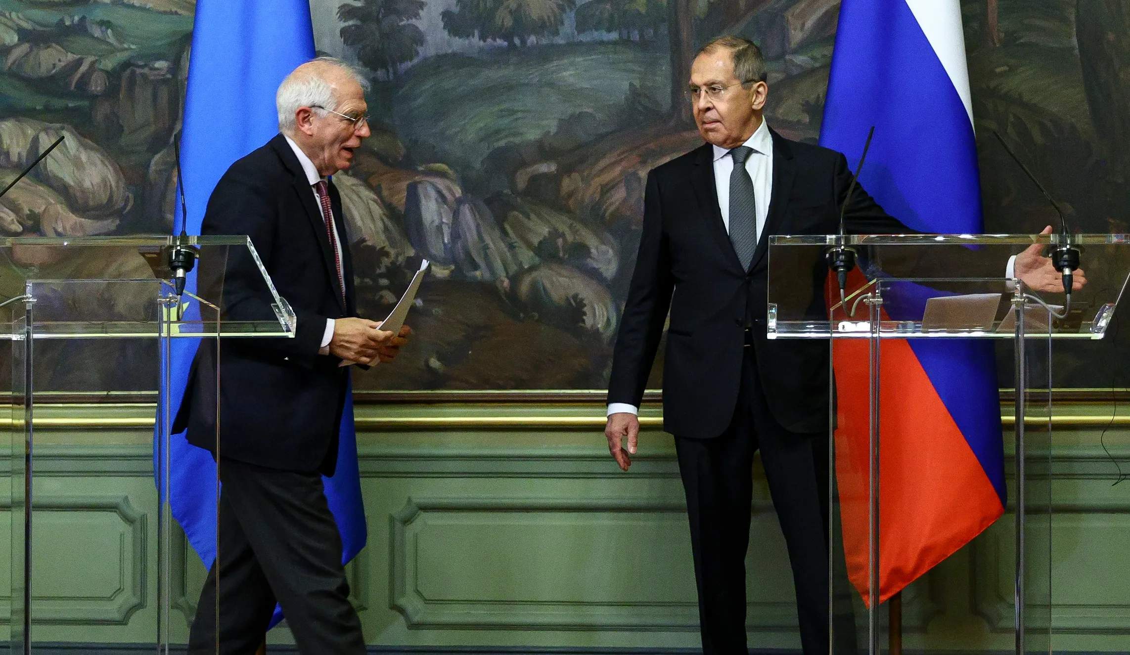 Josep Borrell beclowns the EU in Moscow