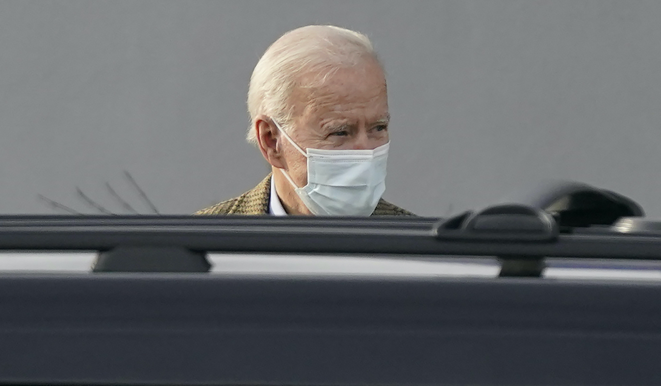 Obama ethics chief torches Biden over Hunter memoir in disappearing tweets