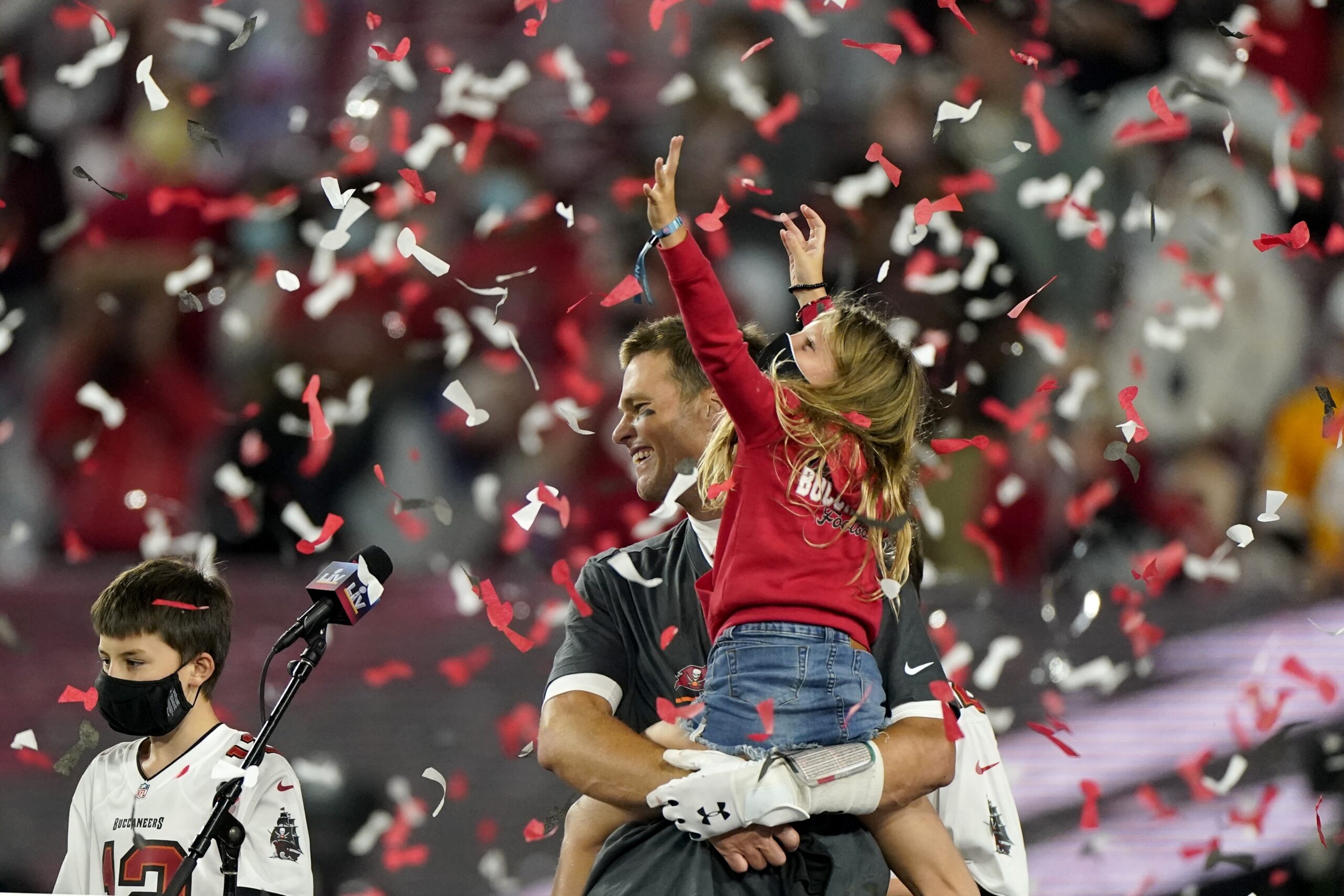 WATCH: Tom Brady gets emotional while discussing fatherhood