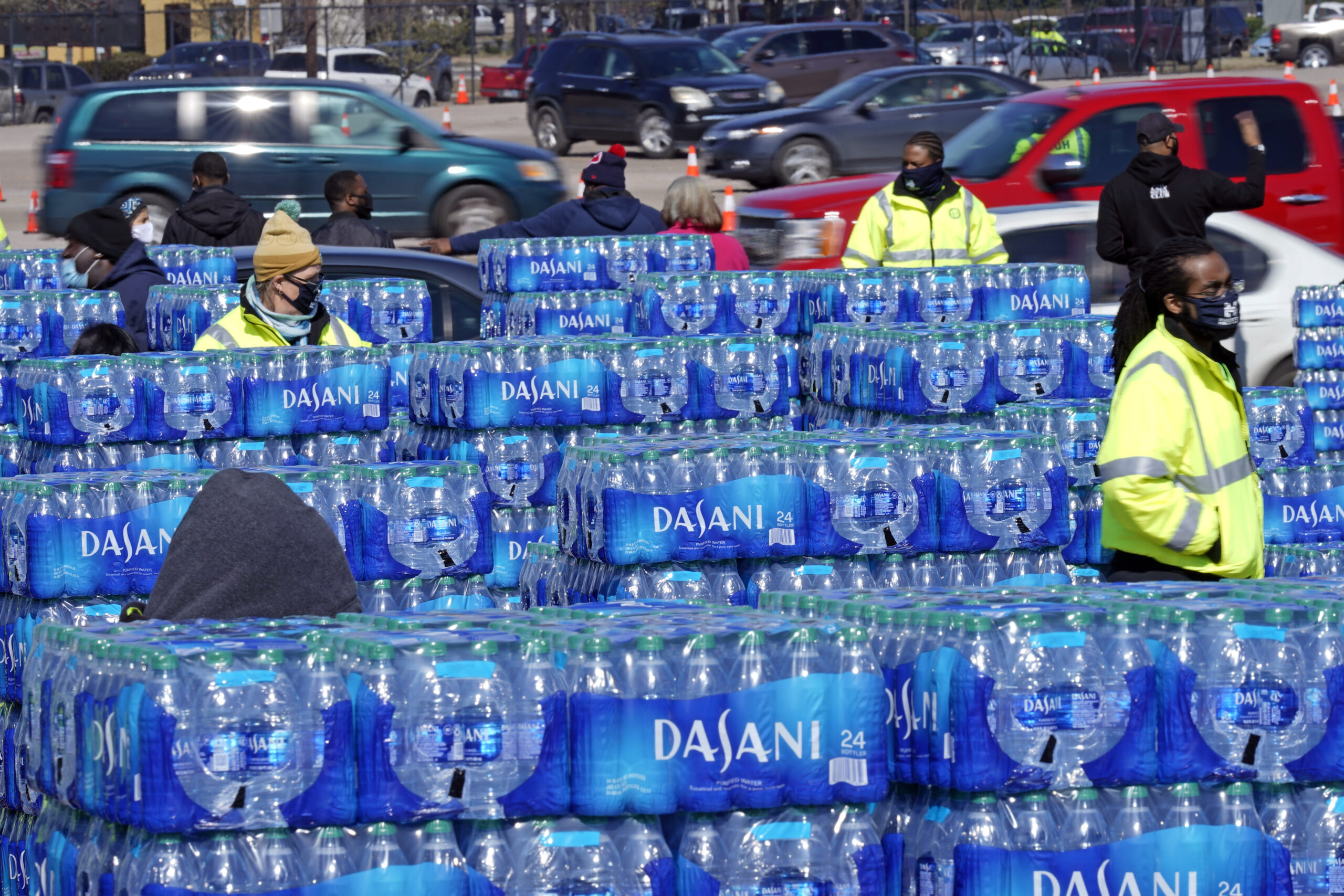 Nearly 14M Texans experiencing water issues as leaders investigate skyrocketing utility bills