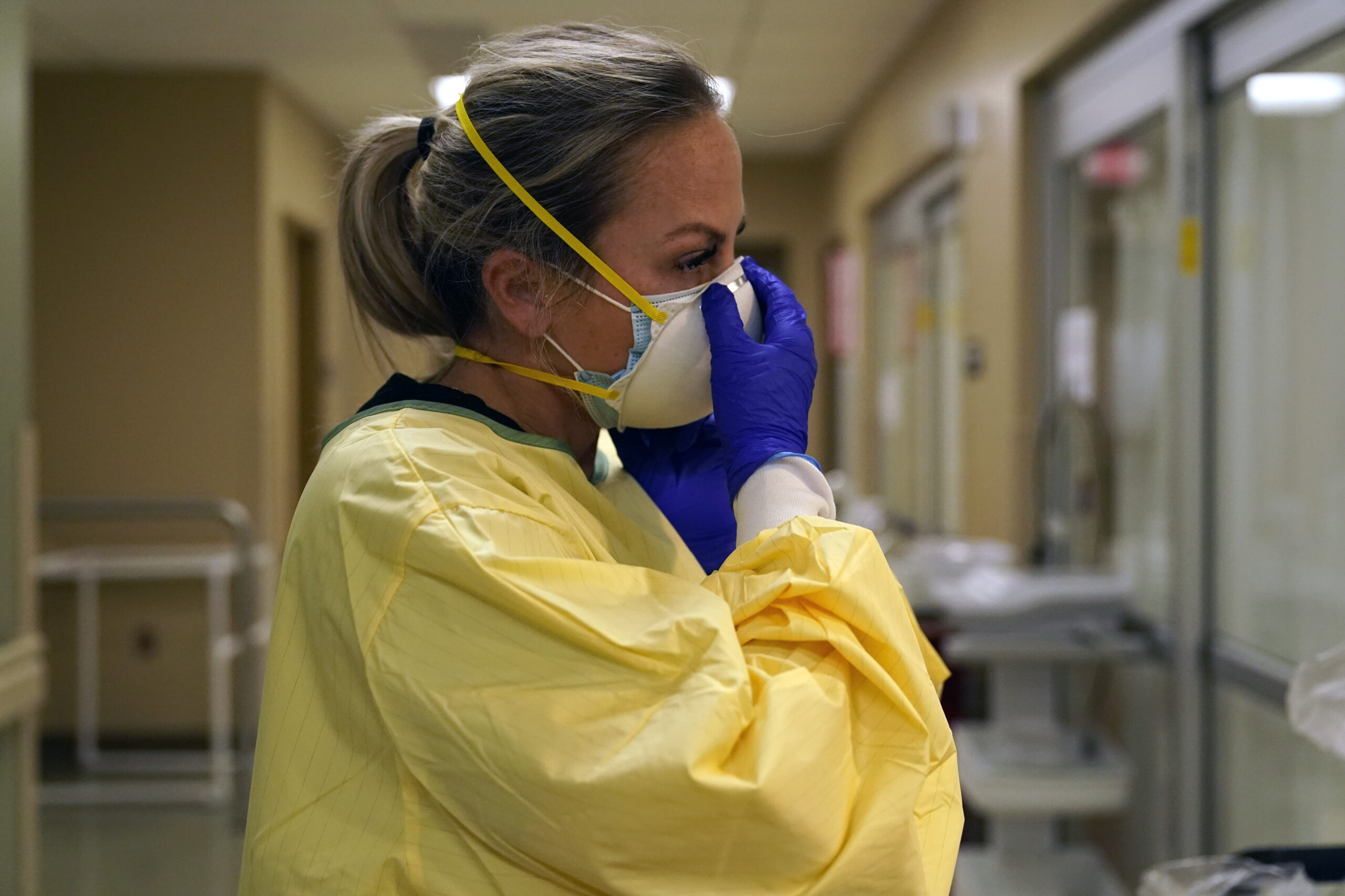 COVID-19 hospitalizations at lowest level since early November 2020