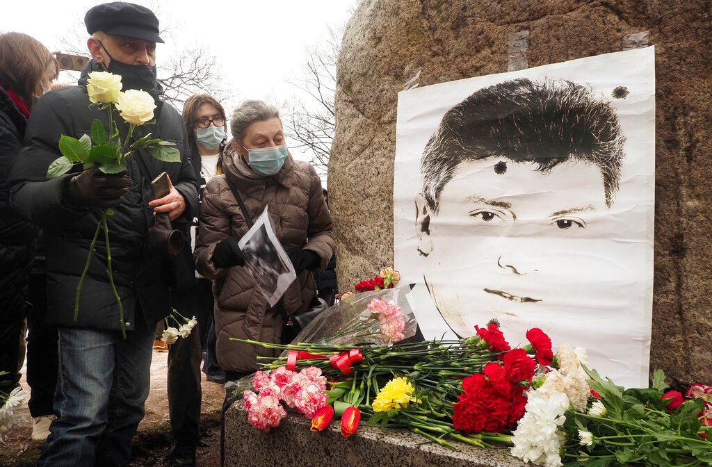 Putin rival Boris Nemtsov shadowed by FSB for months before murder: Report