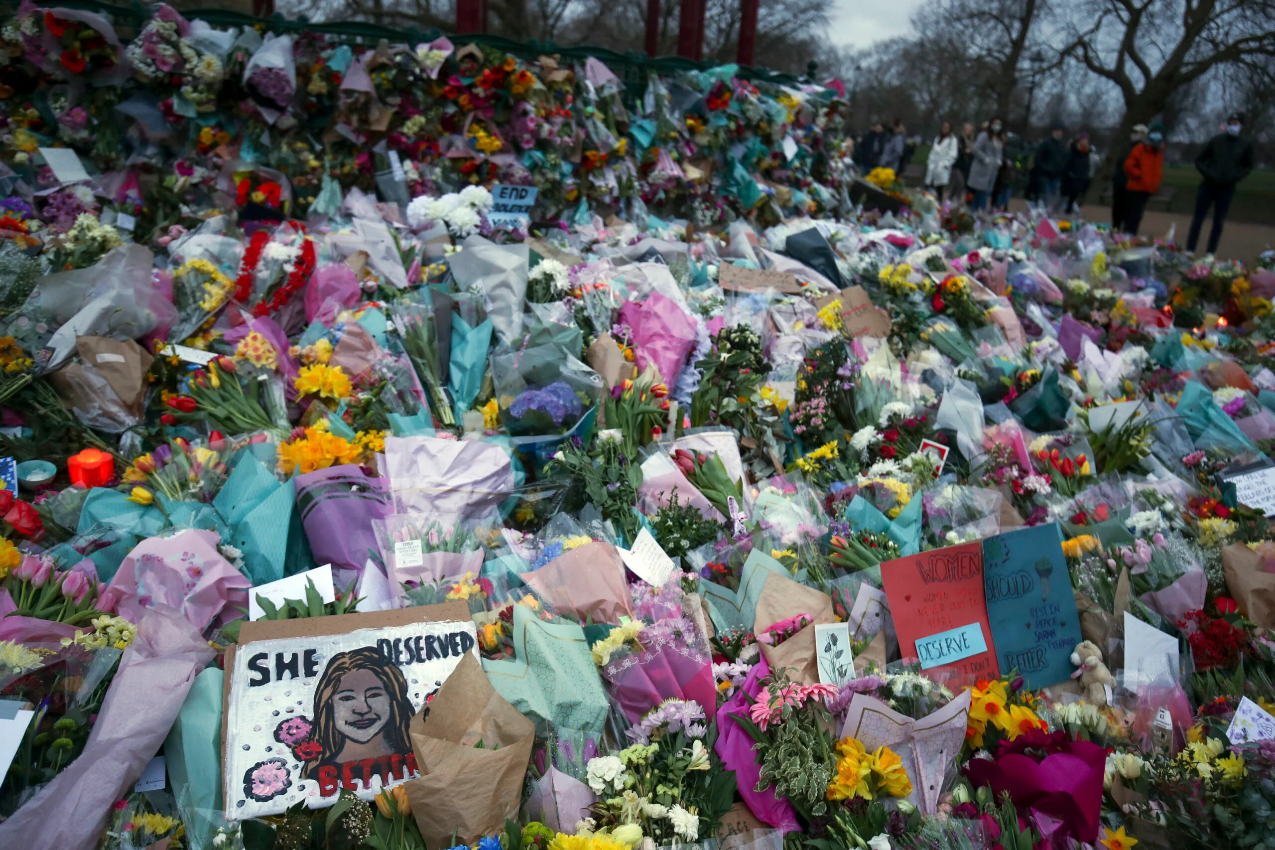 London police officer pleads guilty to raping and abducting British woman