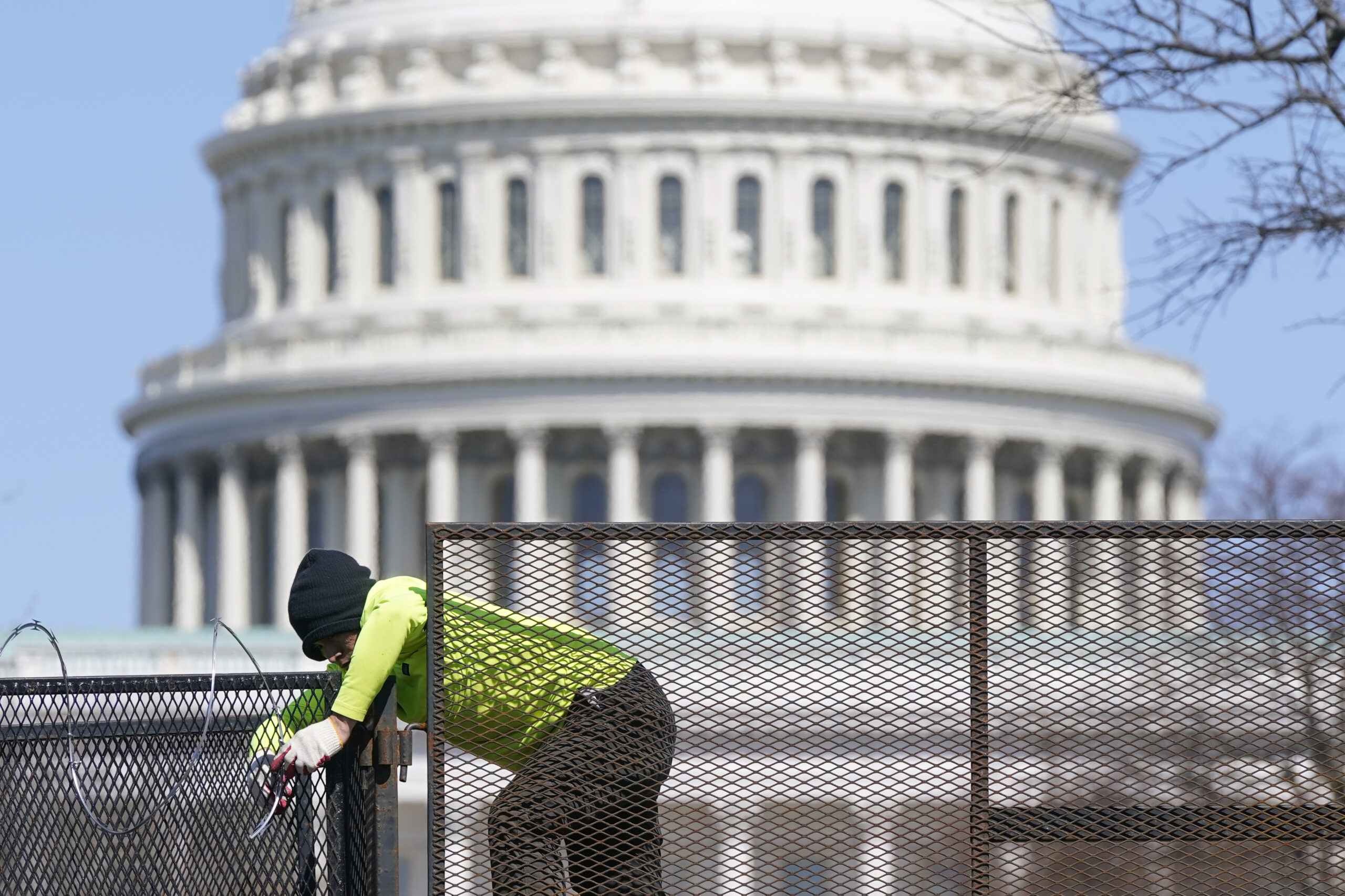 Some Capitol razor wire fencing removed after months of tight security