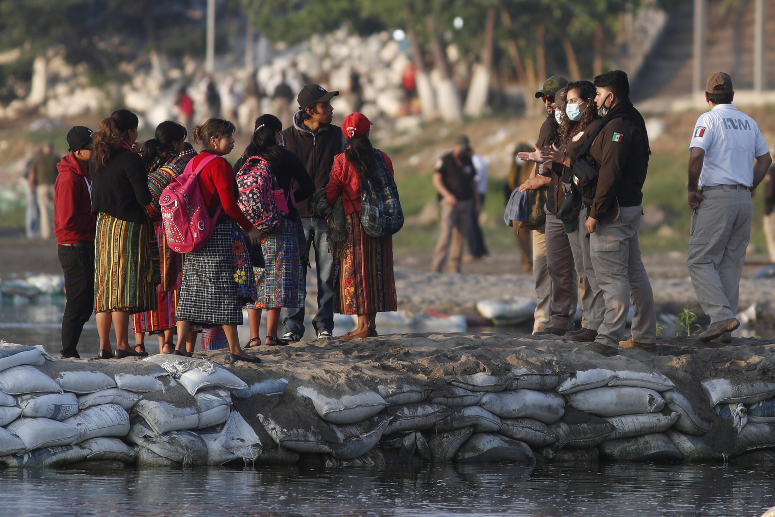 Foster parents reportedly asked by state agency if they can take in ’26+’ migrant children amid border crisis