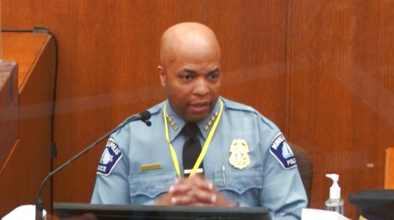 Minneapolis police chief announces retirement
