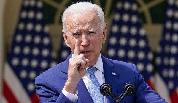 Biden acknowledges Gabby Giffords at Rose Garden address on gun violence