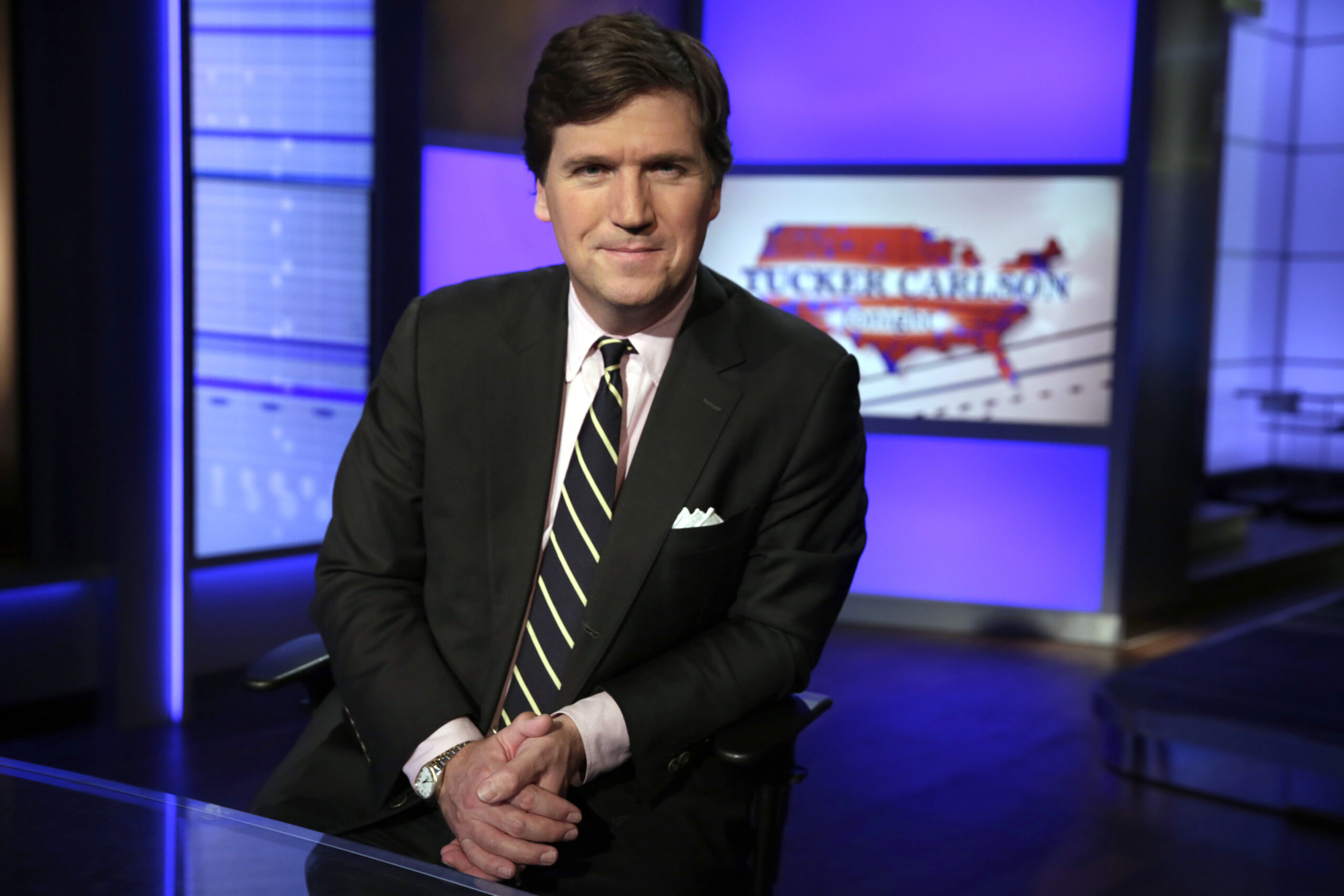 Tucker Carlson aims at Biden, hits Poles and Italians instead