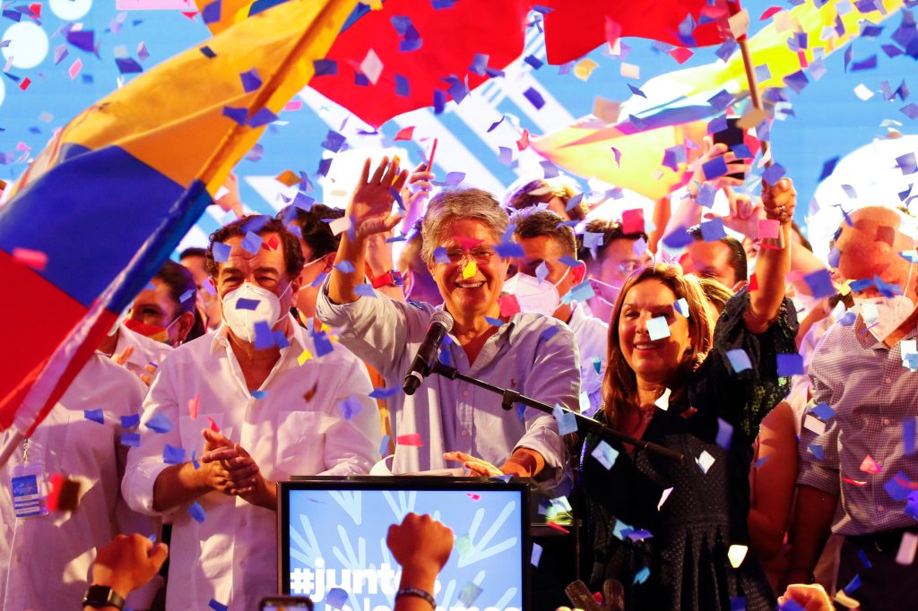 Ecuador goes with conservative banker in presidential vote