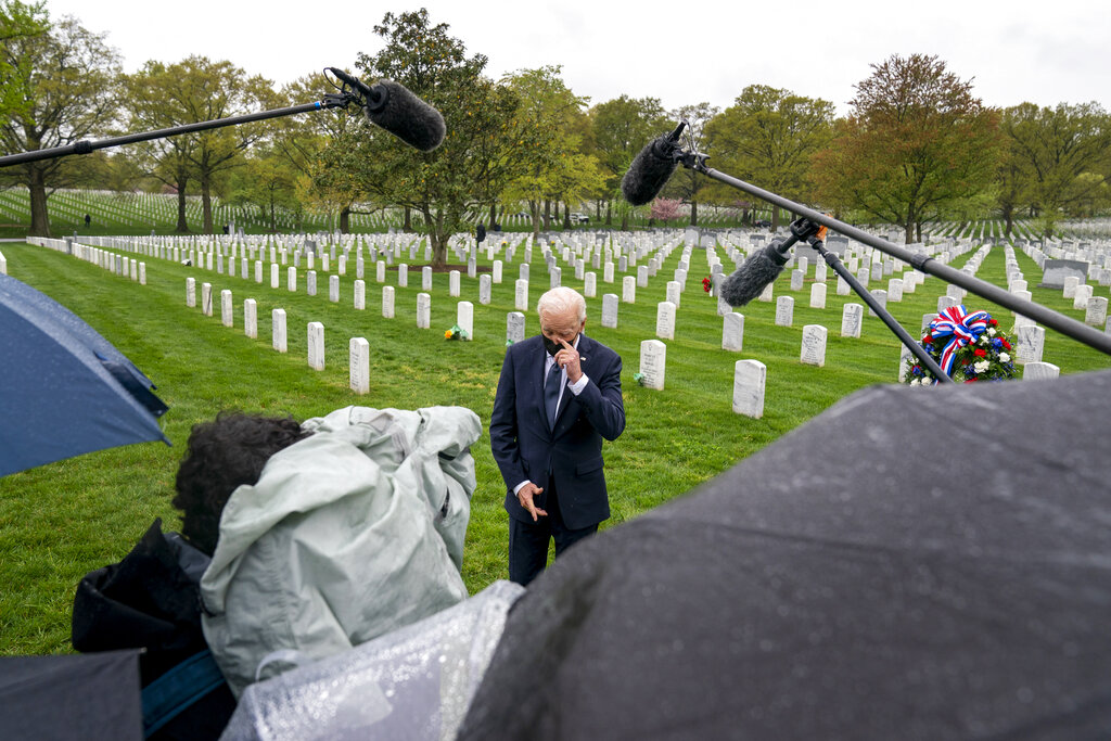 Ditch the mask, Mr. President