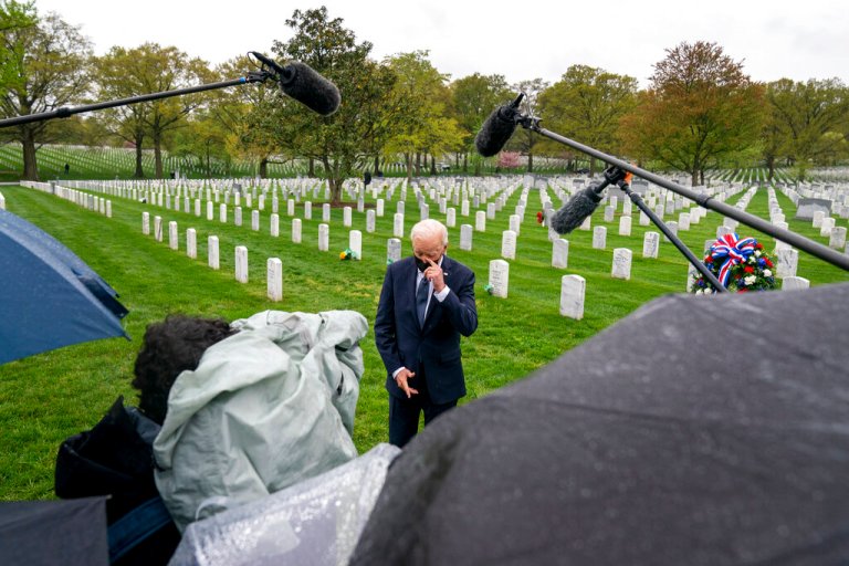 Ditch the mask, Mr. President