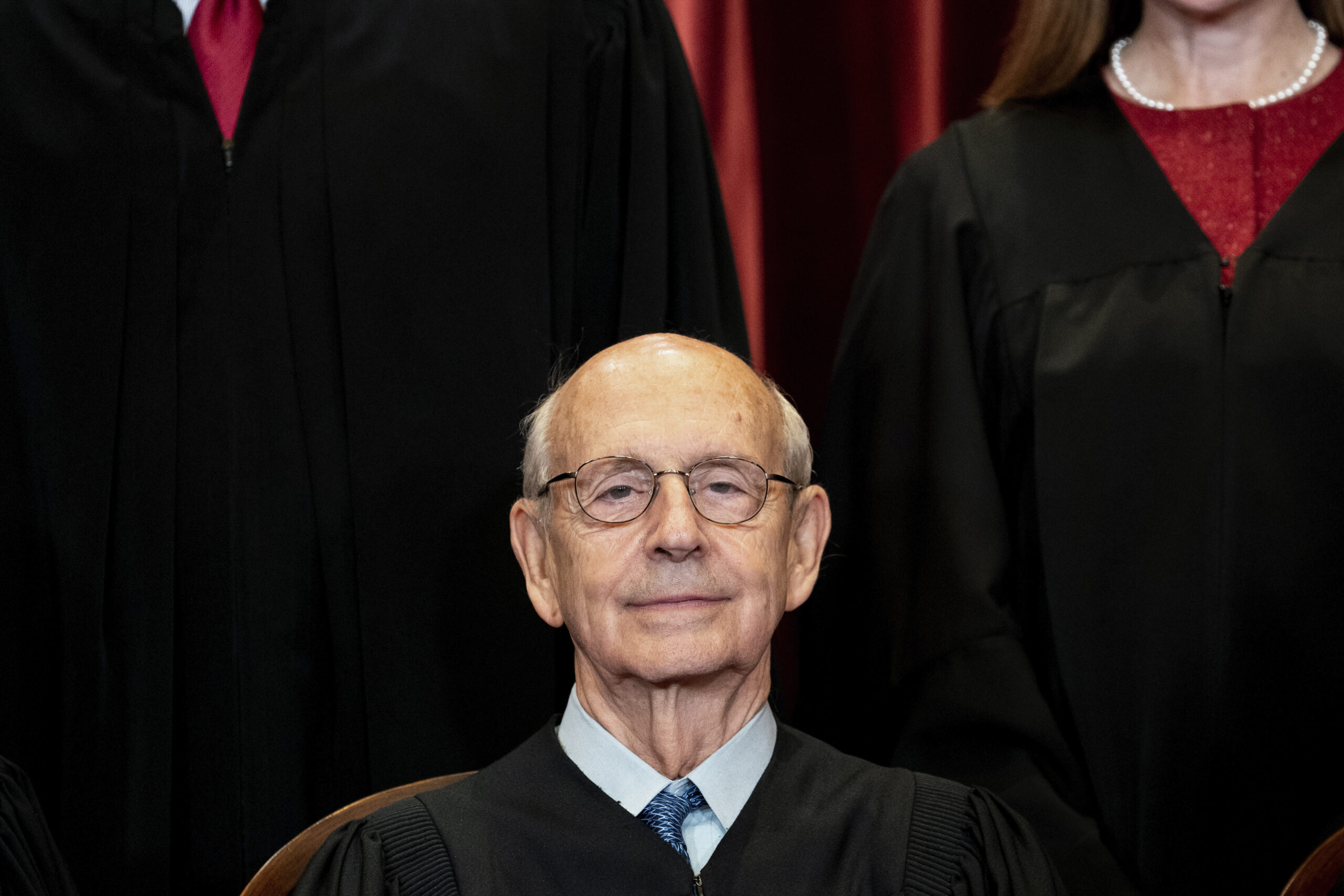 Breyer considering Supreme Court retirement with successor in mind