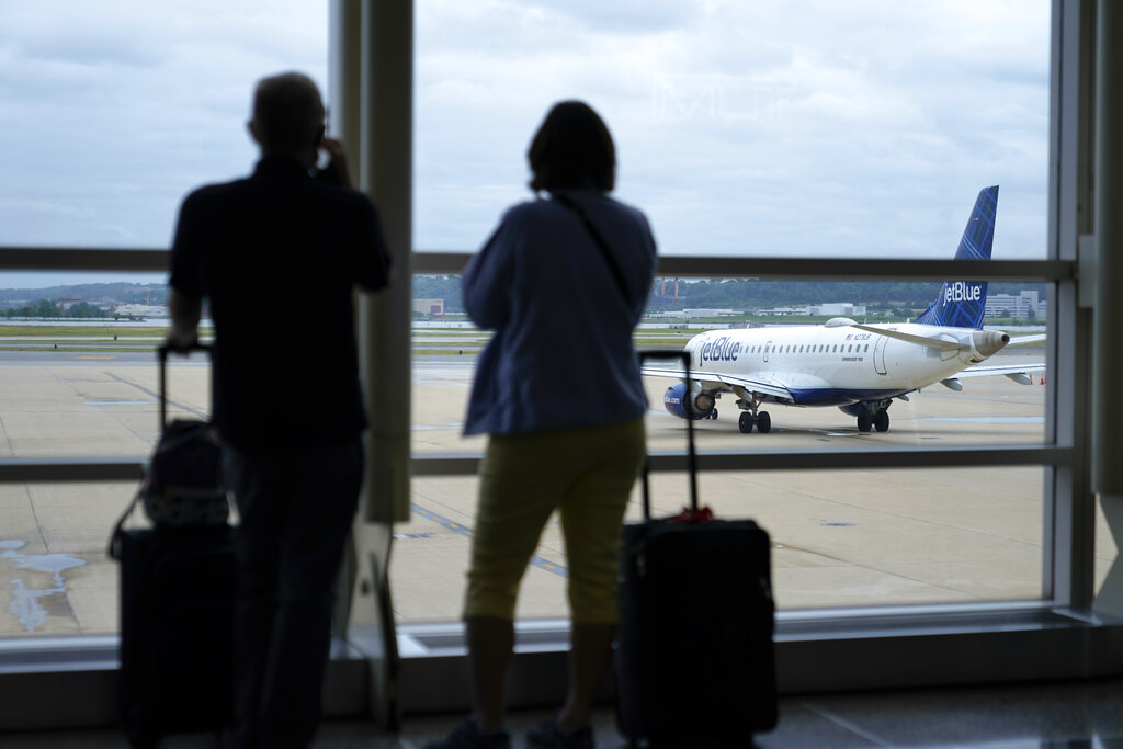 Flight cancellation leads to strangers taking 1,200-mile road trip together