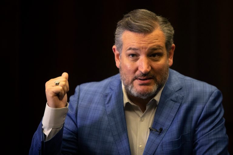 Eight arrested following climate change protest outside Ted Cruz’s Texas home