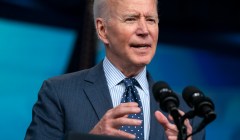Biden falls into presidential trap by pressing Manchin and Sinema, experts say
